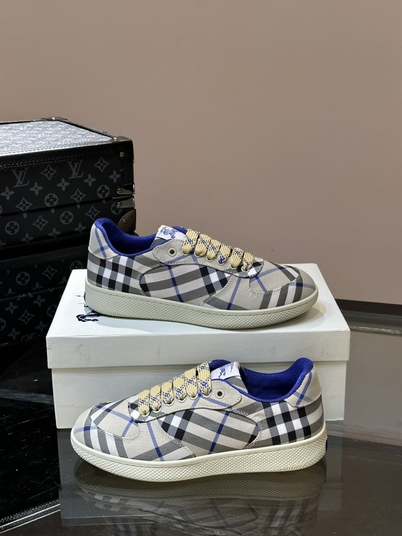 Burberry Low Shoes